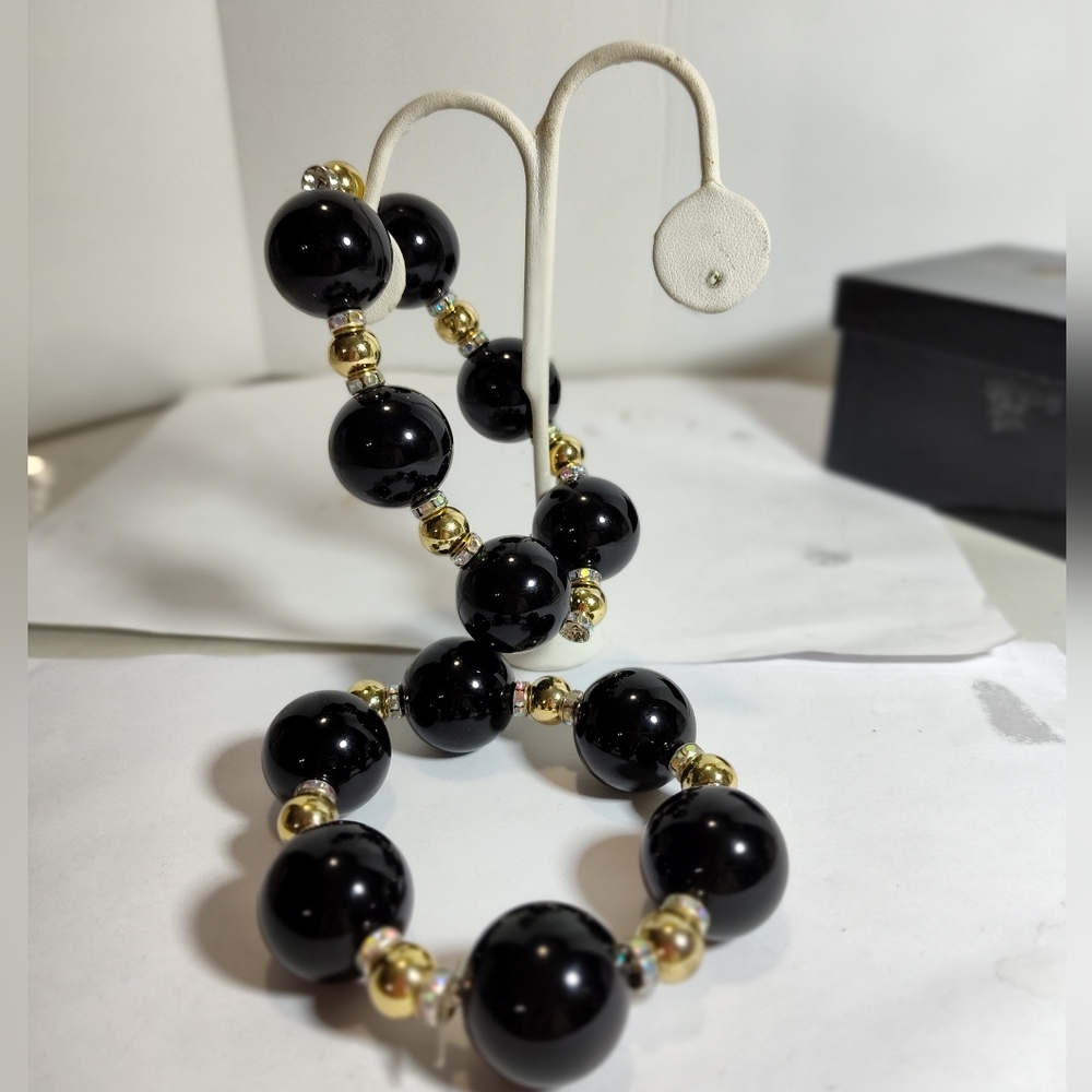 Elegant Black and Gold Beaded Stretch Bracelets NWOT